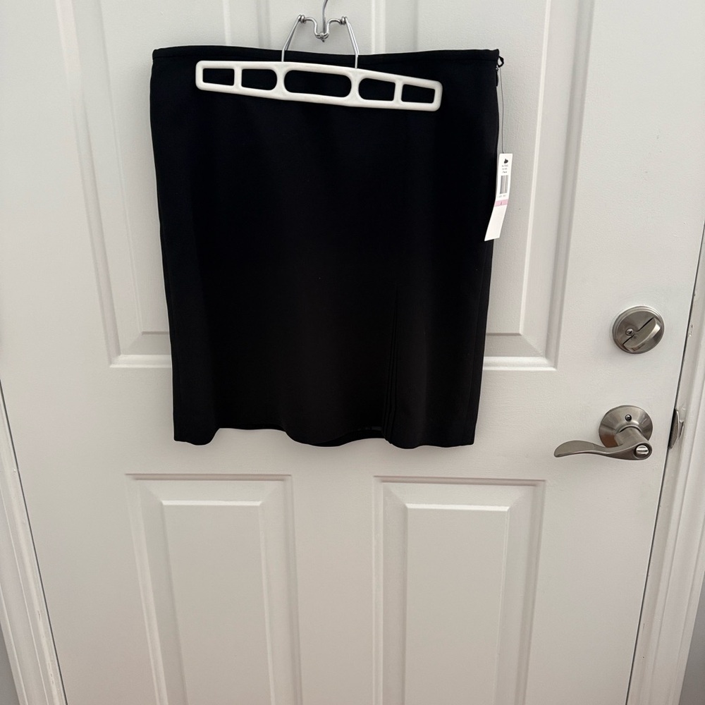 Calvin Klein Black Pencil Skirt - Sleek Professional Style